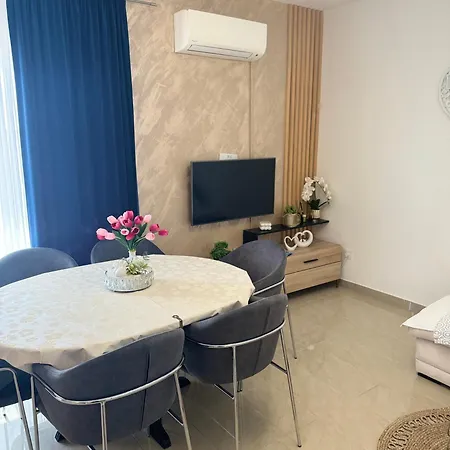 شقة Enjoy تروغير