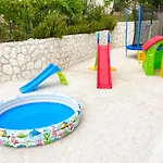 Enjoy Apartment *